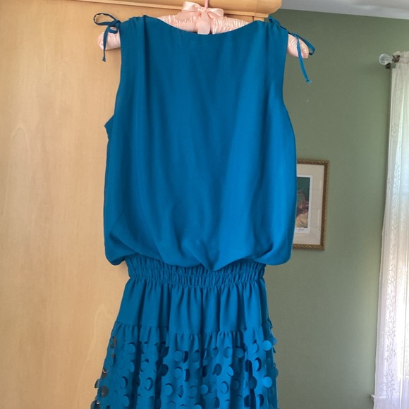 Dress barn Teal sleeveless scoop neck dress with gathered waist and lining - Picture 6 of 8